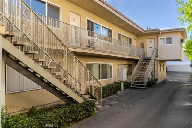 423 N Garfield, Pasadena, CA 91101