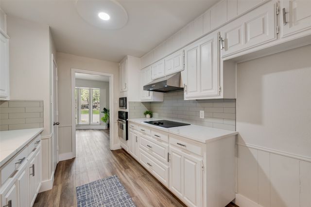 4801 Rock Ridge Court, Arlington, TX 76017