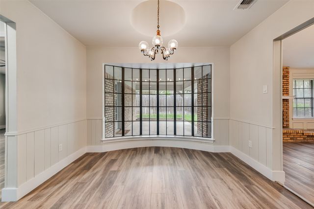 4801 Rock Ridge Court, Arlington, TX 76017