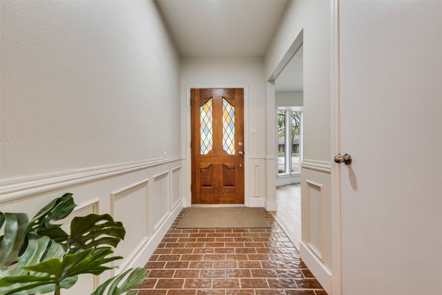 4801 Rock Ridge Court, Arlington, TX 76017