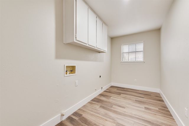 4801 Rock Ridge Court, Arlington, TX 76017