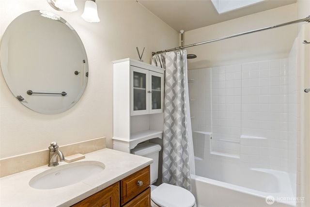 1274 O'neil Court, Dupont, WA 98327