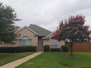 9300 Vista Circle, Irving, TX 75063