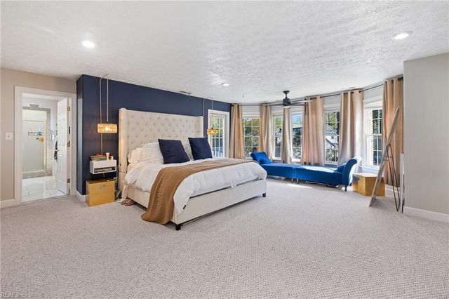 332 Woodbrook RN, Newport News, VA 23606