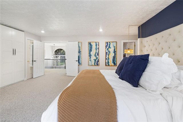 332 Woodbrook RN, Newport News, VA 23606