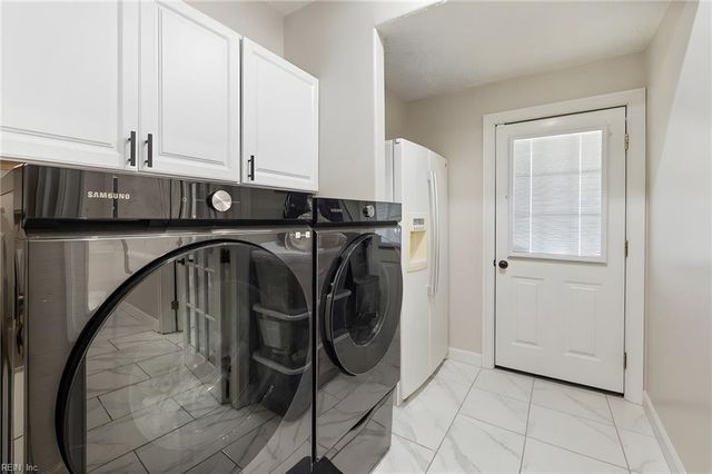 332 Woodbrook RN, Newport News, VA 23606