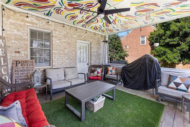 332 Woodbrook RN, Newport News, VA 23606