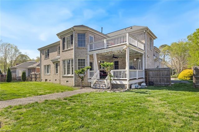 332 Woodbrook RN, Newport News, VA 23606