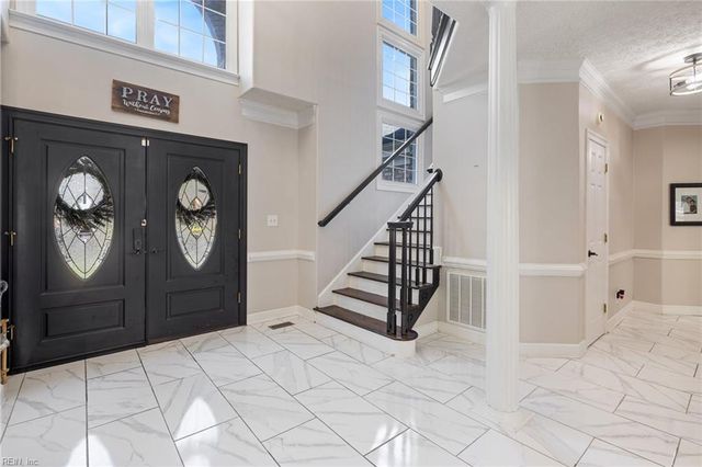 332 Woodbrook RN, Newport News, VA 23606