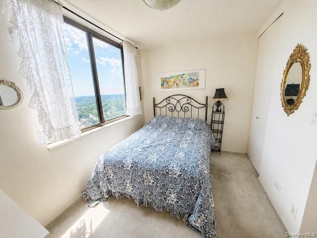 27010 Grand Central 22R, Floral Park, NY 11005