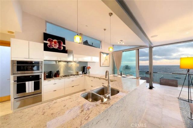 31676 Seacove Drive, Laguna Beach, CA 92651