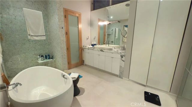 31676 Seacove Drive, Laguna Beach, CA 92651