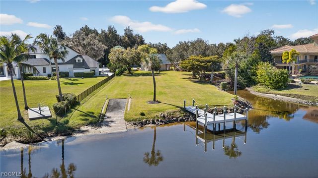 18110 N Olga DR, Alva, FL 33920