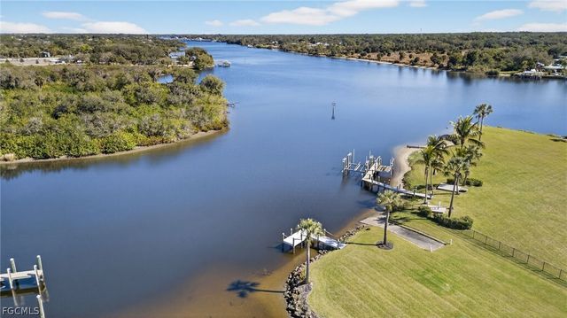 18110 N Olga DR, Alva, FL 33920