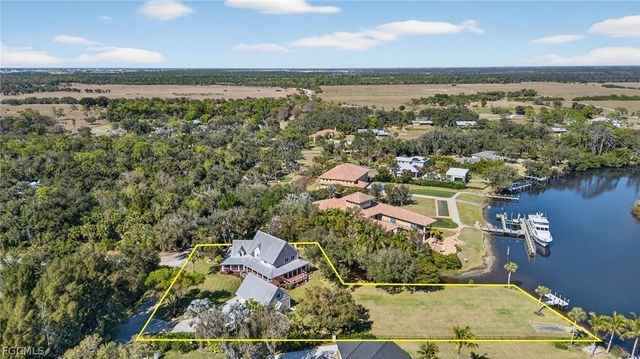 18110 N Olga DR, Alva, FL 33920