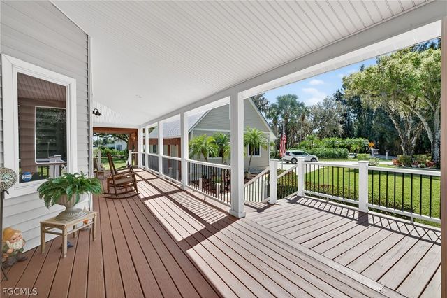 18110 N Olga DR, Alva, FL 33920