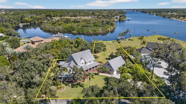 18110 N Olga DR, Alva, FL 33920