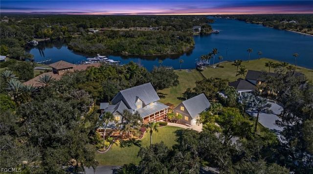 18110 N Olga DR, Alva, FL 33920