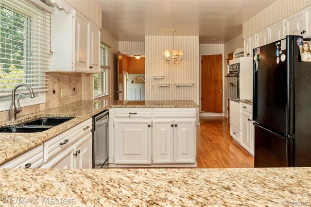 1314 Hollywood Drive, Monroe, MI 48162