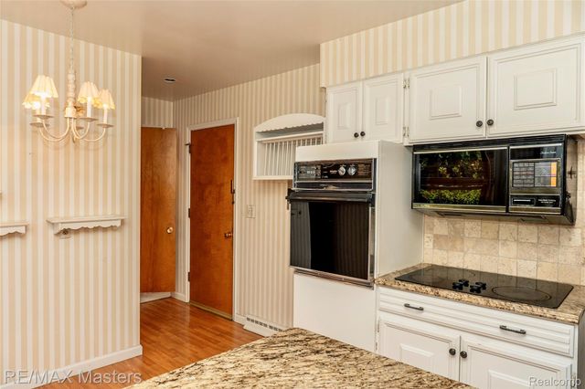 1314 Hollywood Drive, Monroe, MI 48162
