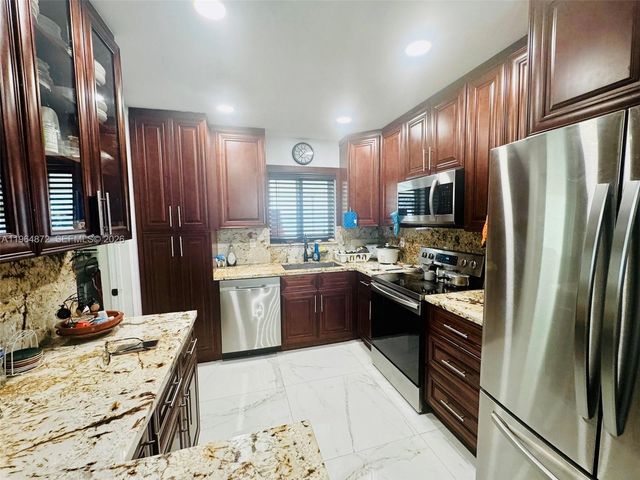 15120 SW 296th St, Homestead, FL 33033