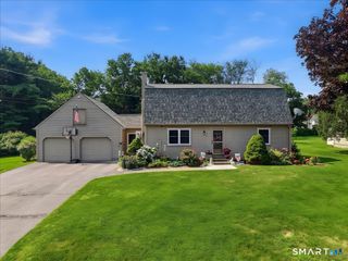 38 Cedar Lane, Norwich, CT 06360