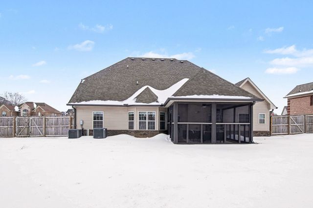 1504 Benton Park Pl, Clarksville, TN 37040