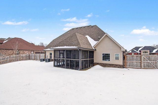 1504 Benton Park Pl, Clarksville, TN 37040