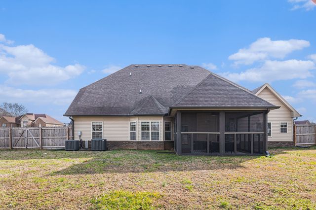 1504 Benton Park Pl, Clarksville, TN 37040