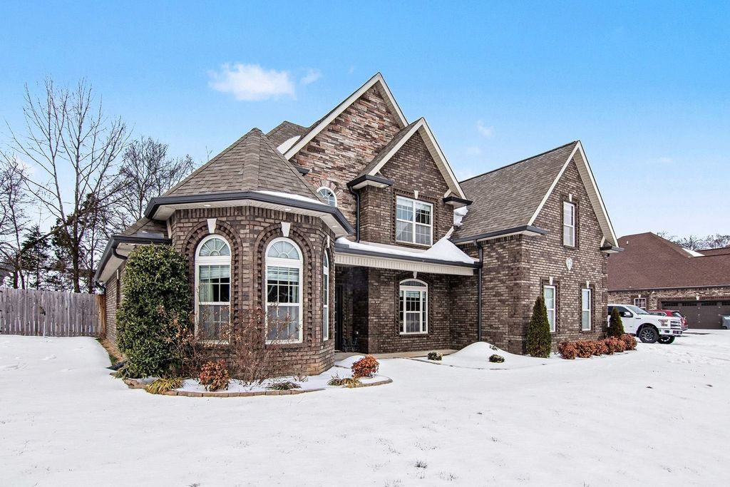 1504 Benton Park Pl, Clarksville, TN 37040