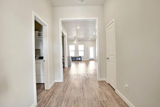 9803 Xenia Avenue, Lubbock, TX 79424