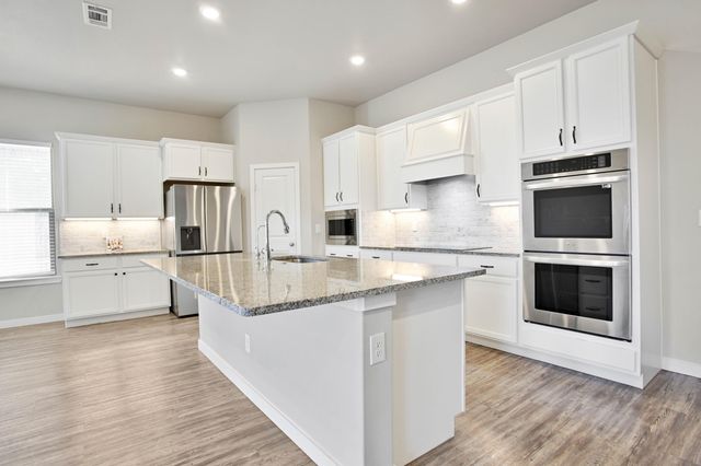 9803 Xenia Avenue, Lubbock, TX 79424