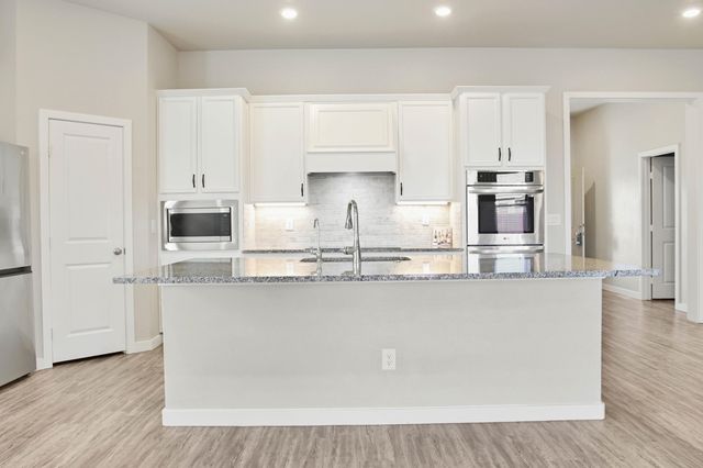 9803 Xenia Avenue, Lubbock, TX 79424