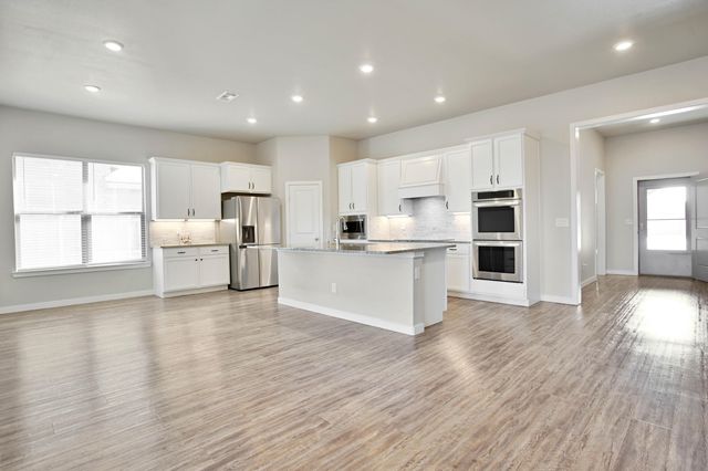 9803 Xenia Avenue, Lubbock, TX 79424