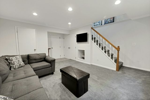 30 Elm St 30C, Summit City, NJ 07901