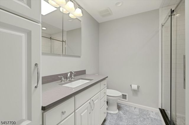 30 Elm St 30C, Summit City, NJ 07901