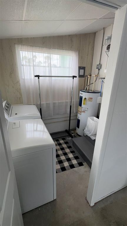 Image 16 of property listing at 4851 W GANDY BOULEVARD B7L43, Tampa, FL 33611