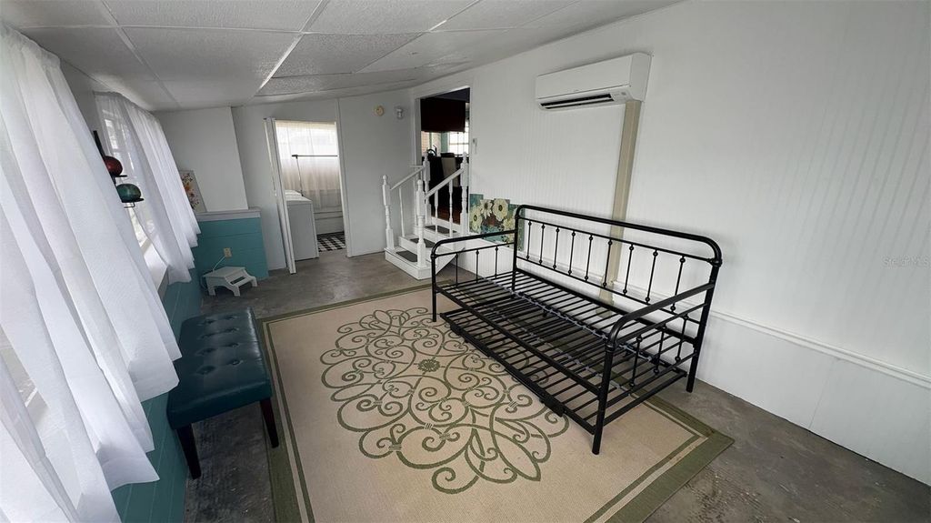 Image 20 of property listing at 4851 W GANDY BOULEVARD B7L43, Tampa, FL 33611