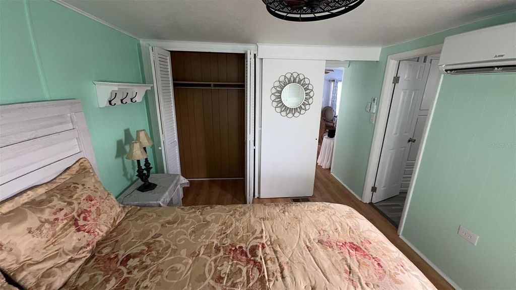 Image 27 of property listing at 4851 W GANDY BOULEVARD B7L43, Tampa, FL 33611
