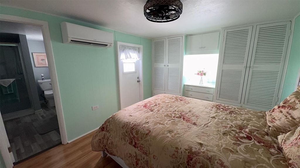 Image 29 of property listing at 4851 W GANDY BOULEVARD B7L43, Tampa, FL 33611