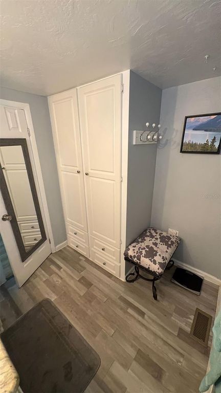Image 34 of property listing at 4851 W GANDY BOULEVARD B7L43, Tampa, FL 33611