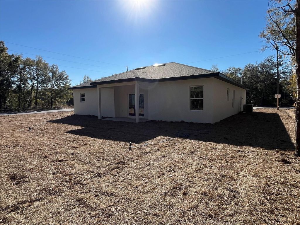 Image 23 of property listing at 11054 N ACADEMY DRIVE, Dunnellon, FL 34434