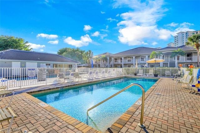 519 Roma CT 3-301, Naples, FL 34110