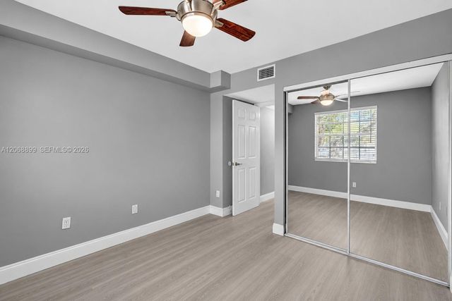 2881 N Oakland Forest Drive 112, Oakland Park, FL 33309