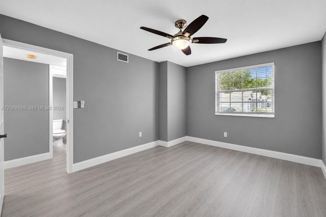 2881 N Oakland Forest Drive 112, Oakland Park, FL 33309
