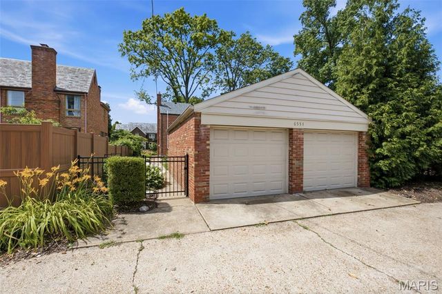 6551 Itaska Street, St Louis, MO 63109