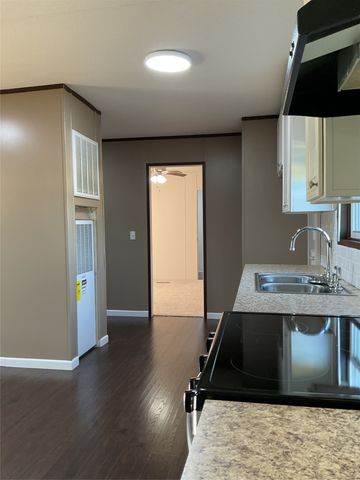 118 Willow Ridge Circle, Southmayd, TX 75092