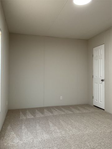 118 Willow Ridge Circle, Southmayd, TX 75092