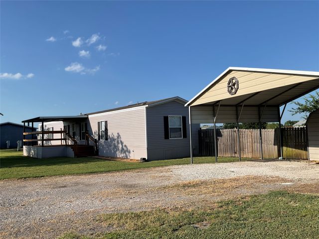 118 Willow Ridge Circle, Southmayd, TX 75092