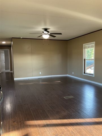 118 Willow Ridge Circle, Southmayd, TX 75092